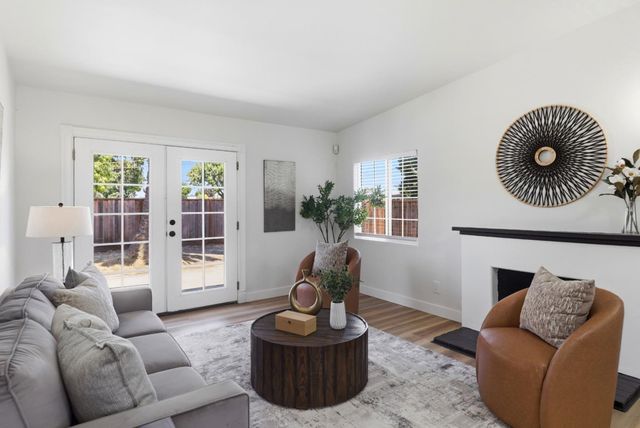 1827 Stevens Avenue, East Palo Alto, CA 94303