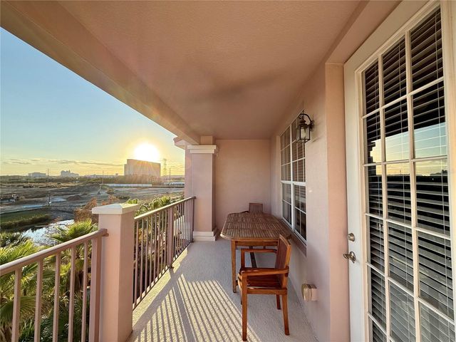 5048 SHOREWAY LOOP 404, Orlando, FL 32819