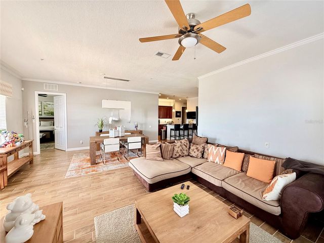 5048 SHOREWAY LOOP 404, Orlando, FL 32819