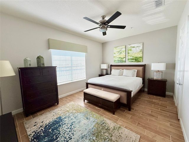 5048 SHOREWAY LOOP 404, Orlando, FL 32819