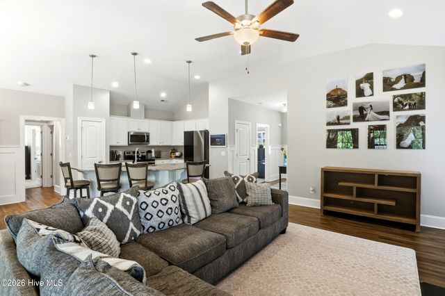 6776 Campbells Ridge Drive SE, Leland, NC 28451