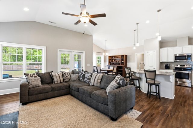 6776 Campbells Ridge Drive SE, Leland, NC 28451