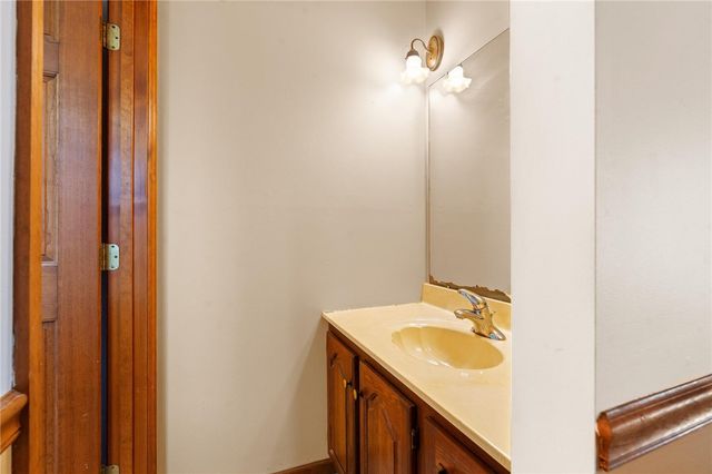 1323 W State Route 571, Tipp City, OH 45371