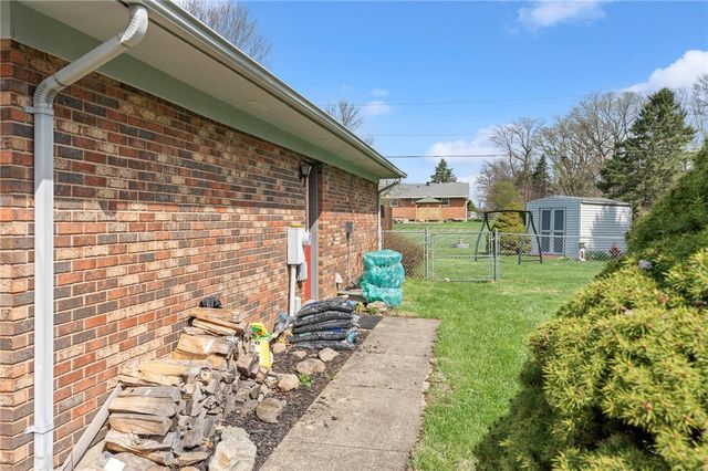 1323 W State Route 571, Tipp City, OH 45371