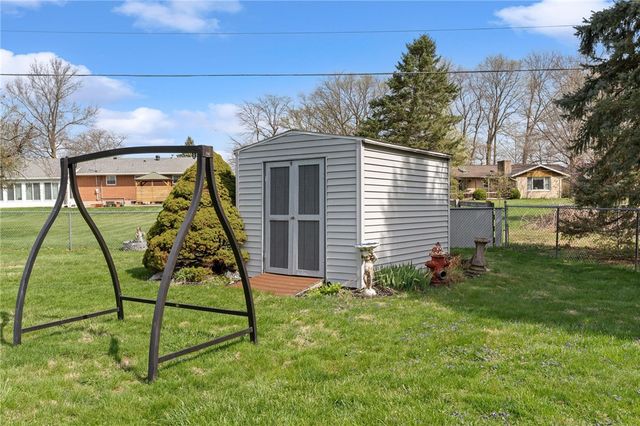 1323 W State Route 571, Tipp City, OH 45371