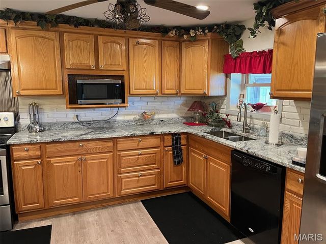 1507 Highway OO, Fredericktown, MO 63645