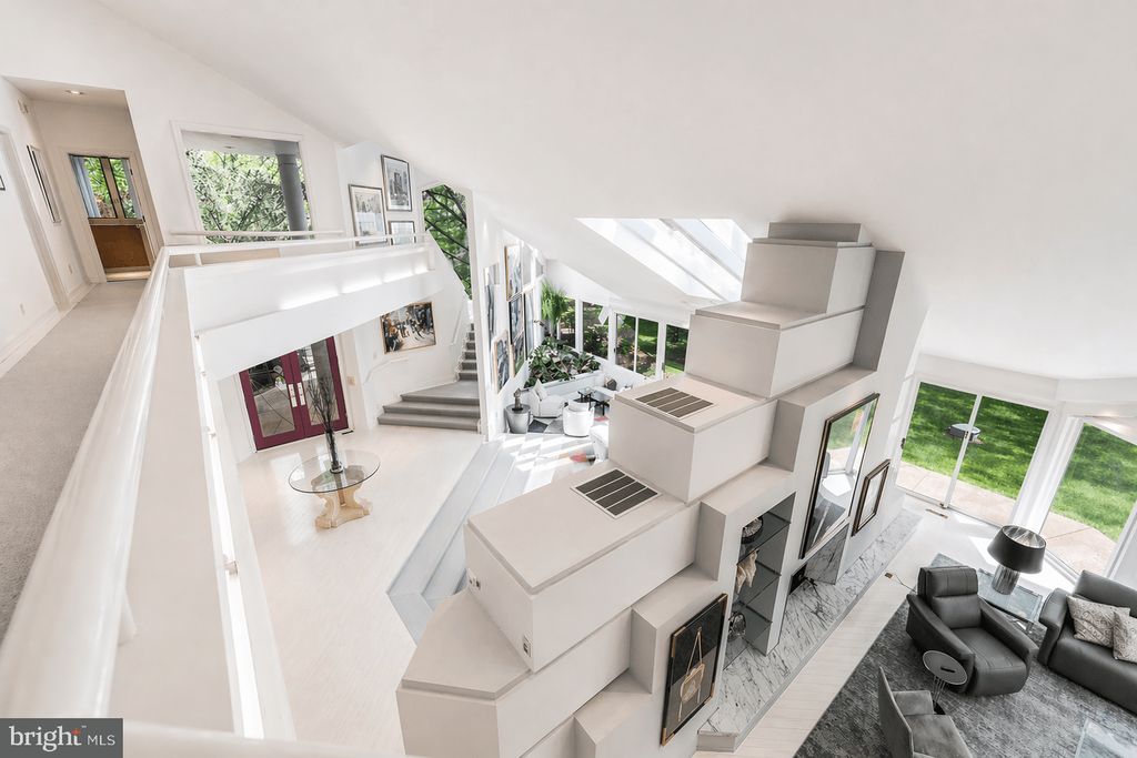 Image 30 of property listing at 9 OAKLYN CT, Potomac, MD 20854