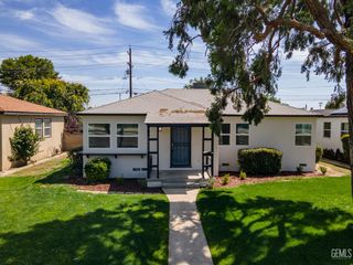 2907 Truxtun Avenue, Bakersfield, CA 93301
