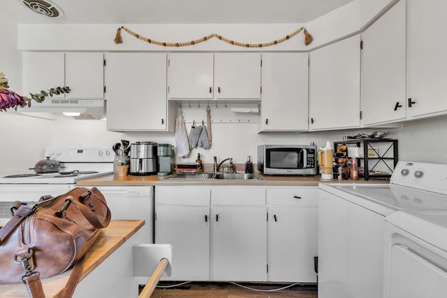 1716 Orchard Street, Ann Arbor, MI 48103