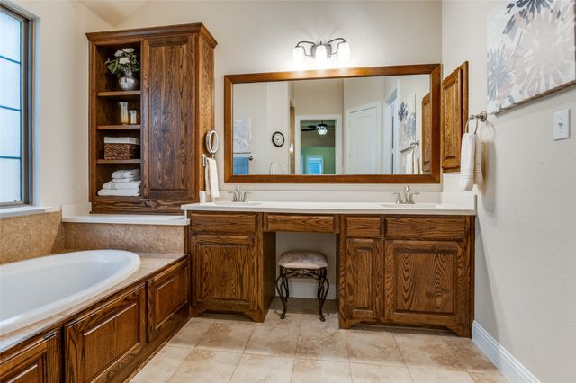 1007 Ivy Charm Way, Arlington, TX 76005