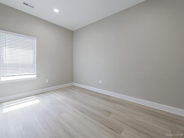 31480 Warren Rd 101, Westland, MI 48185