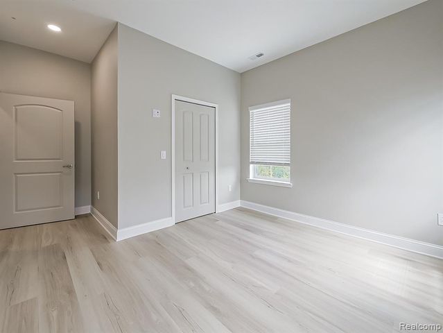 31480 Warren Rd 101, Westland, MI 48185