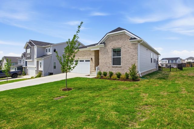 3055 Fernwood Ln, Columbia, TN 38401