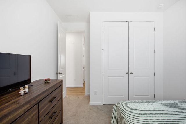 3055 Fernwood Ln, Columbia, TN 38401