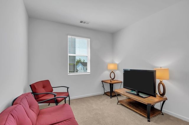 3055 Fernwood Ln, Columbia, TN 38401