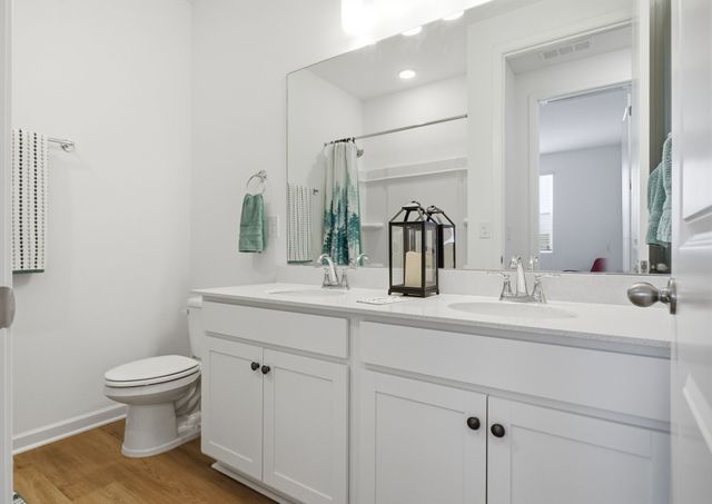 3055 Fernwood Ln, Columbia, TN 38401