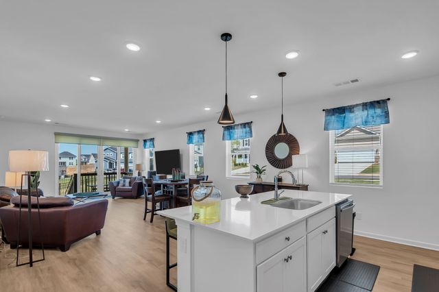 3055 Fernwood Ln, Columbia, TN 38401