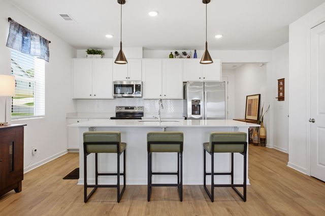 3055 Fernwood Ln, Columbia, TN 38401