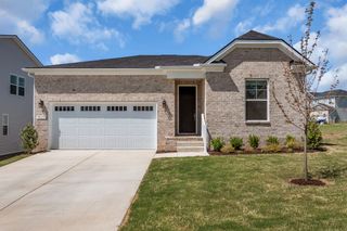 3055 Fernwood Ln, Columbia, TN 38401