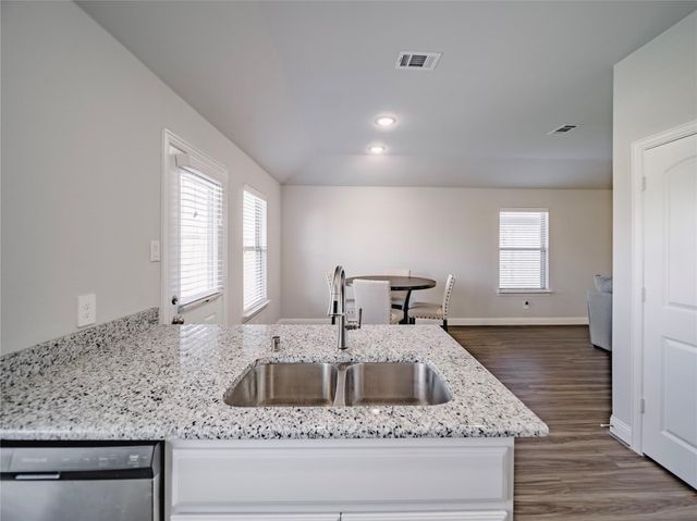 1418 Brindle Drive, Greenville, TX 75402