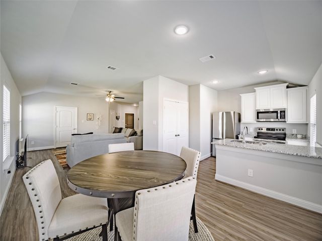 1418 Brindle Drive, Greenville, TX 75402
