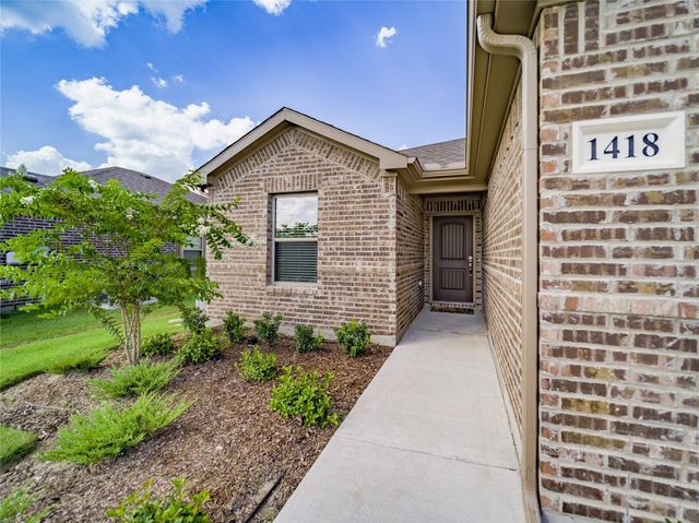 1418 Brindle Drive, Greenville, TX 75402