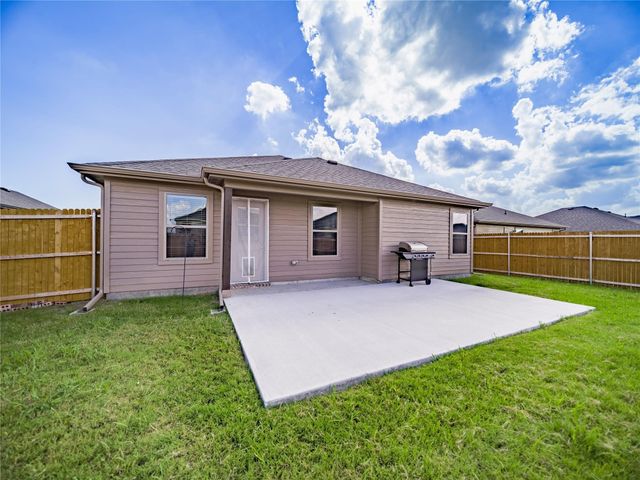 1418 Brindle Drive, Greenville, TX 75402