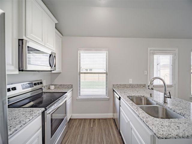 1418 Brindle Drive, Greenville, TX 75402