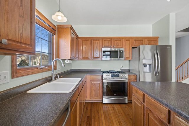 1624 Rolling Green DRIVE, Mount Pleasant, WI 53406