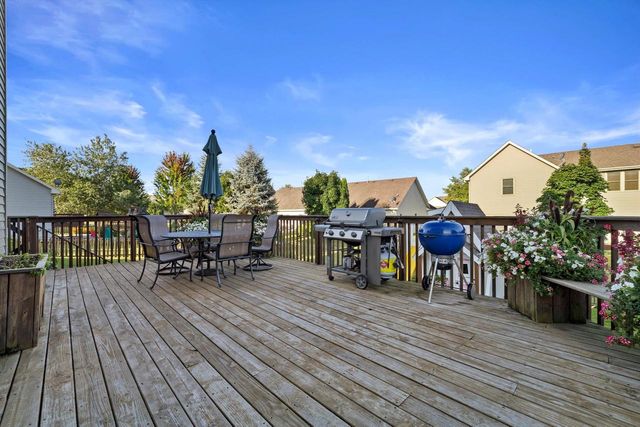 1624 Rolling Green DRIVE, Mount Pleasant, WI 53406