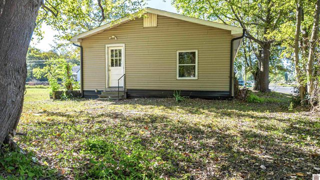 1152 N 14th Street, Paducah, KY 42001