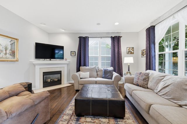 9767 Gable Drive, Eden Prairie, MN 55347