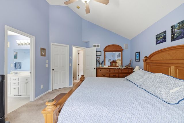 9767 Gable Drive, Eden Prairie, MN 55347