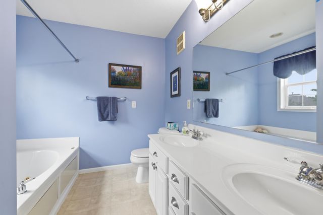 9767 Gable Drive, Eden Prairie, MN 55347