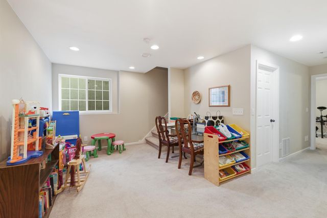 9767 Gable Drive, Eden Prairie, MN 55347