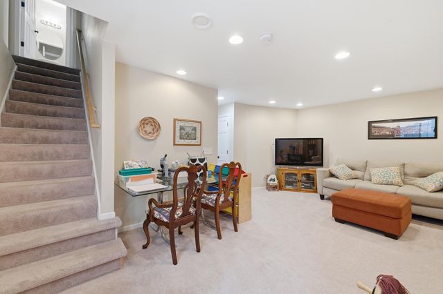9767 Gable Drive, Eden Prairie, MN 55347