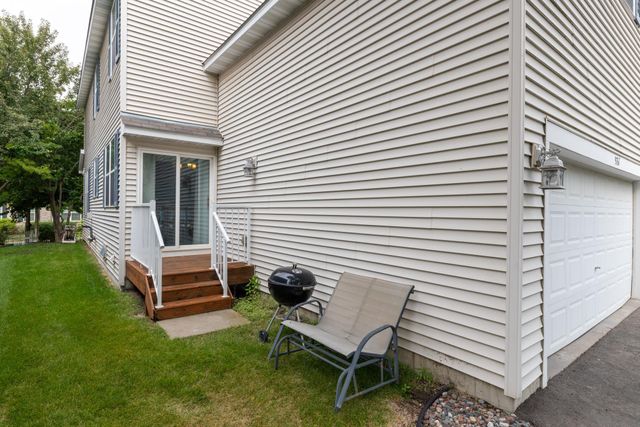 9767 Gable Drive, Eden Prairie, MN 55347