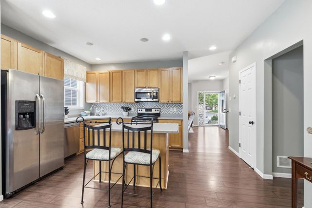 9767 Gable Drive, Eden Prairie, MN 55347