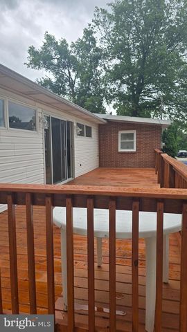 2336 THORNTON RD, Harrisburg, PA 17109
