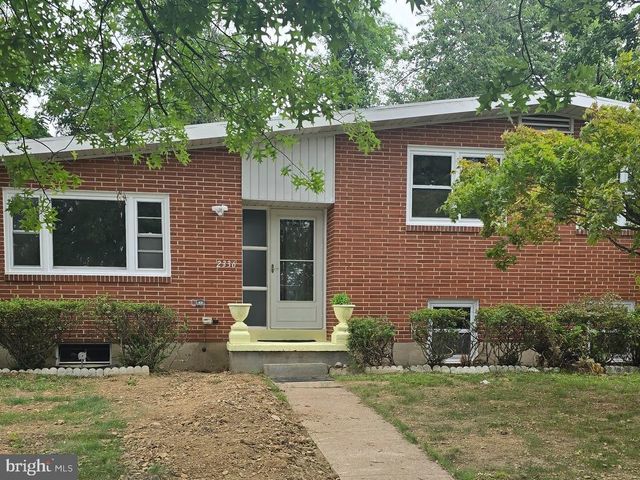 2336 THORNTON RD, Harrisburg, PA 17109