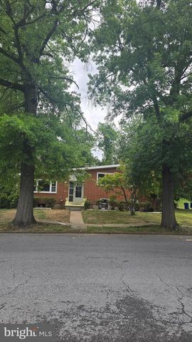 2336 THORNTON RD, Harrisburg, PA 17109