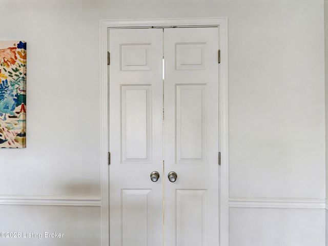 1109 Donard Park Ave, Louisville, KY 40218