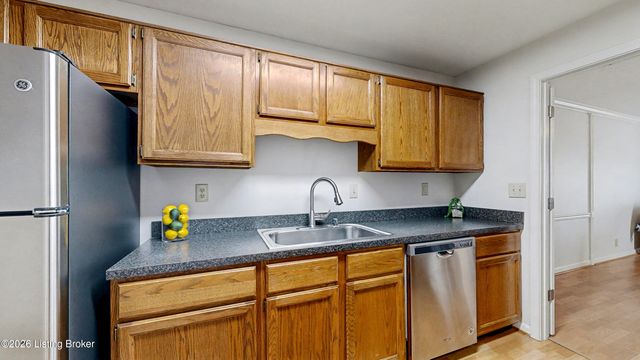 1109 Donard Park Ave, Louisville, KY 40218