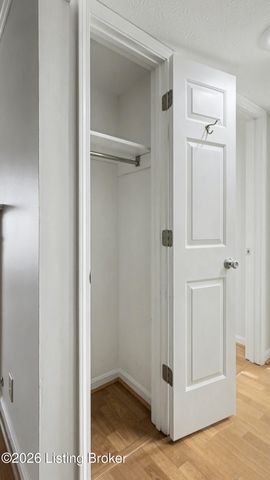 1109 Donard Park Ave, Louisville, KY 40218