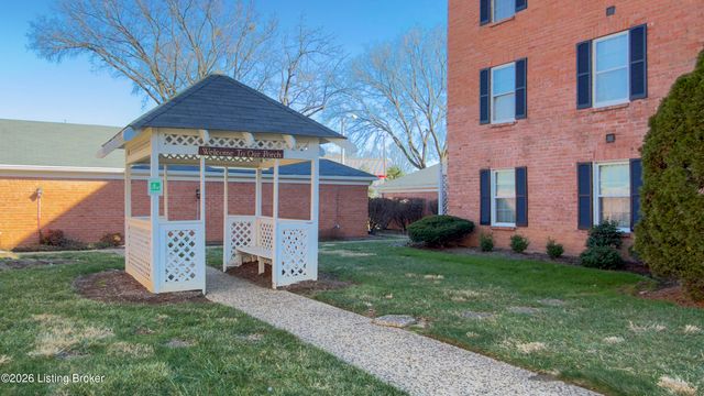 1109 Donard Park Ave, Louisville, KY 40218