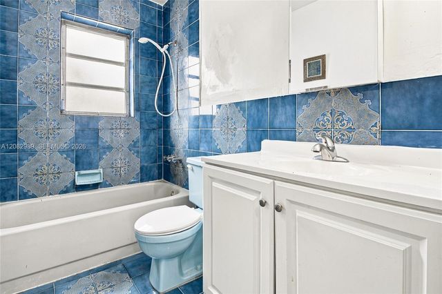 18 SW 13th Street, Dania Beach, FL 33004