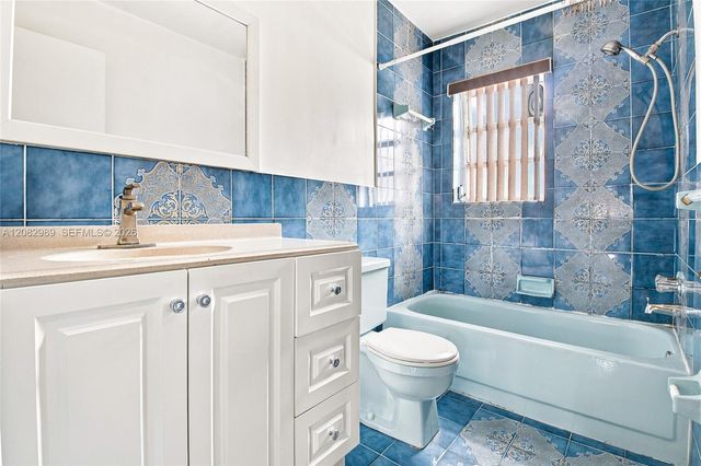 18 SW 13th Street, Dania Beach, FL 33004
