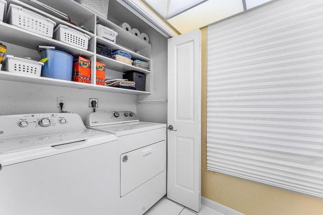 3125 NE 48th Court 220, Lighthouse Point, FL 33064