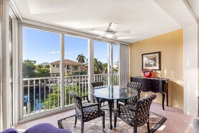 3125 NE 48th Court 220, Lighthouse Point, FL 33064