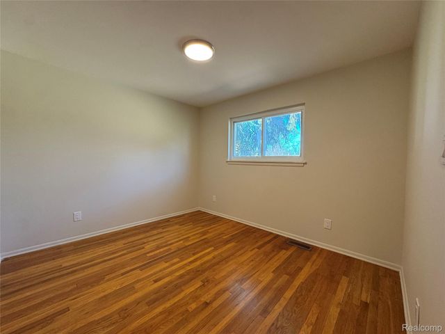 2235 Chesley Drive, Sterling Heights, MI 48310